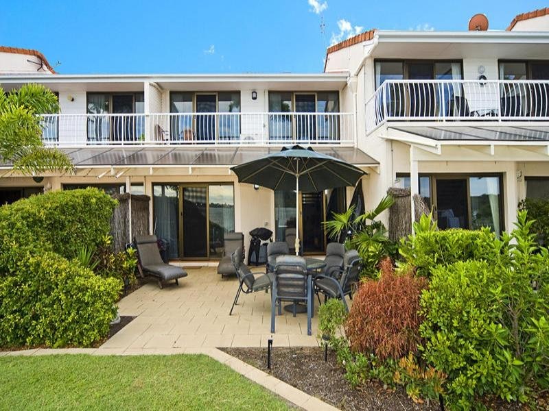 22/81 Boykambil Esplanade, Hope Island QLD 4212