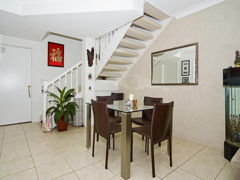 22/81 Boykambil Esplanade, Hope Island QLD 4212