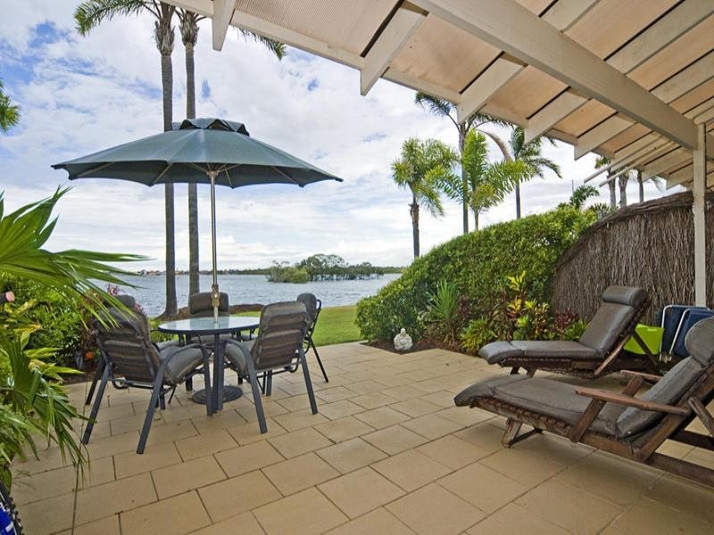 22/81 Boykambil Esplanade, Hope Island QLD 4212