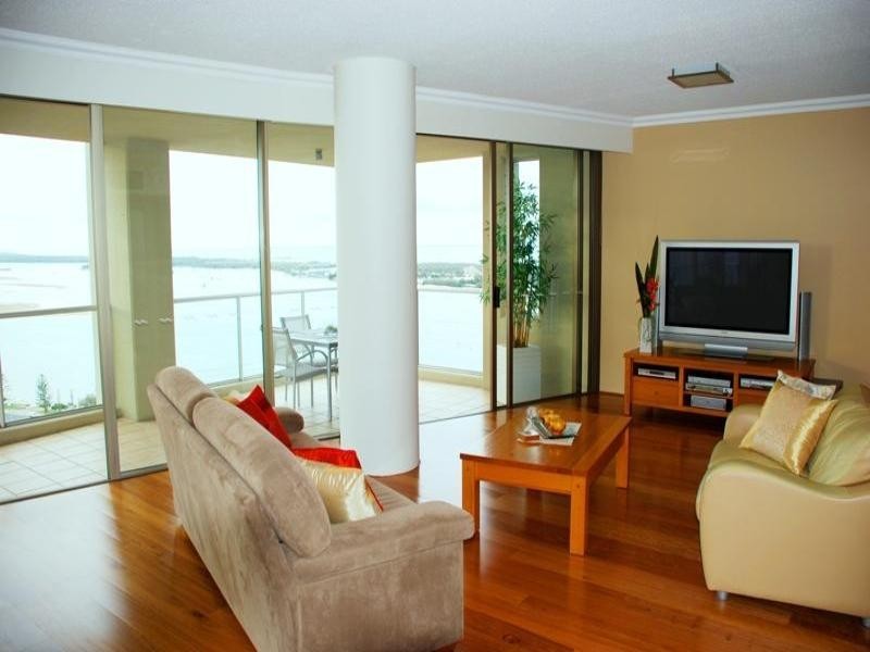 2402/50 Marine Parade, Southport QLD 4215