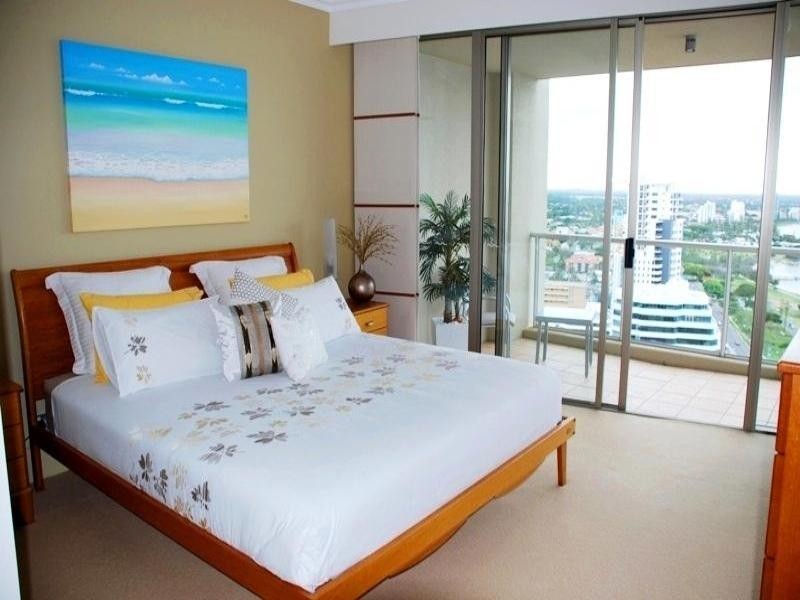 2402/50 Marine Parade, Southport QLD 4215