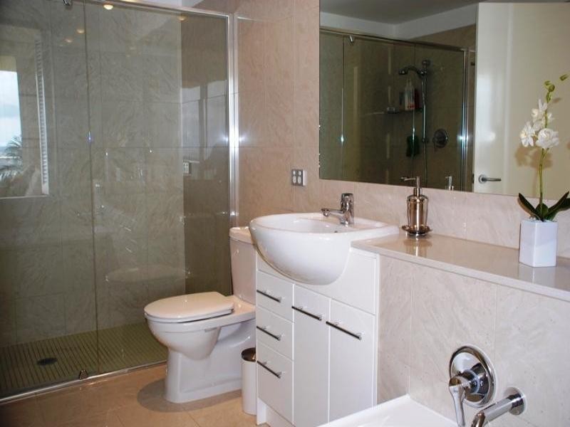 2402/50 Marine Parade, Southport QLD 4215