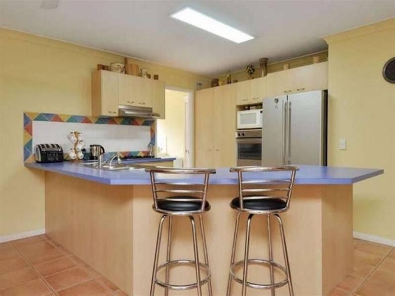 14 Kolonia Street, Pacific Pines QLD 4211