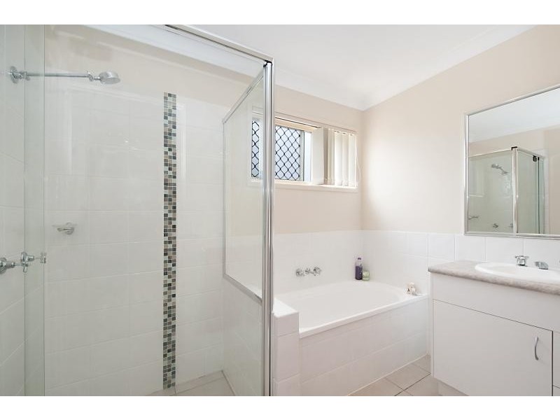 1/39 Goldcrest Drive, Upper Coomera QLD 4209