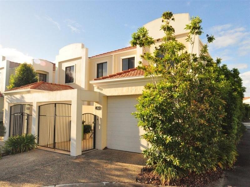 8840 Magnolia Drive East, Hope Island QLD 4212