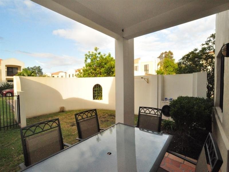 8840 Magnolia Drive East, Hope Island QLD 4212