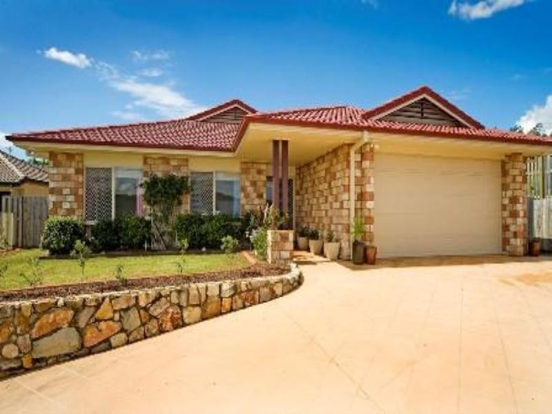 10 Gerard Street, Pacific Pines QLD 4211
