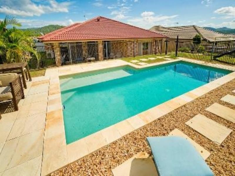 10 Gerard Street, Pacific Pines QLD 4211