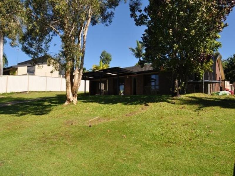 218 Discovery Drive, Helensvale QLD 4212