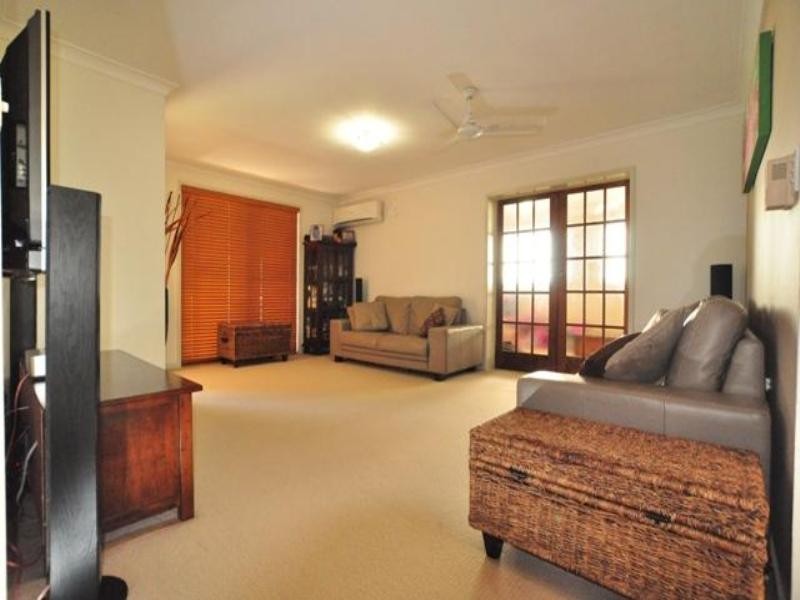 218 Discovery Drive, Helensvale QLD 4212