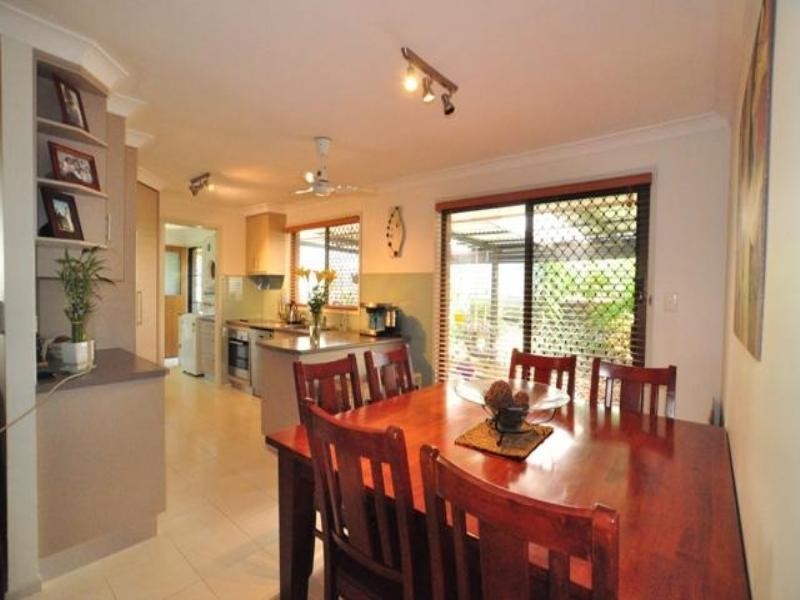 218 Discovery Drive, Helensvale QLD 4212