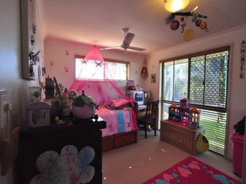 218 Discovery Drive, Helensvale QLD 4212