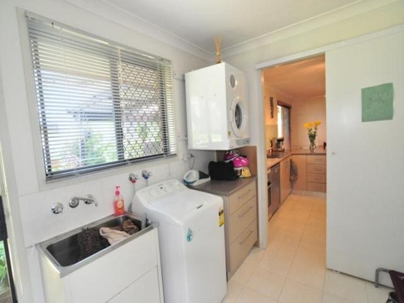 218 Discovery Drive, Helensvale QLD 4212