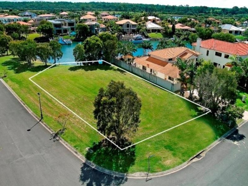 1090 Killymoon Drive, Hope Island QLD 4212