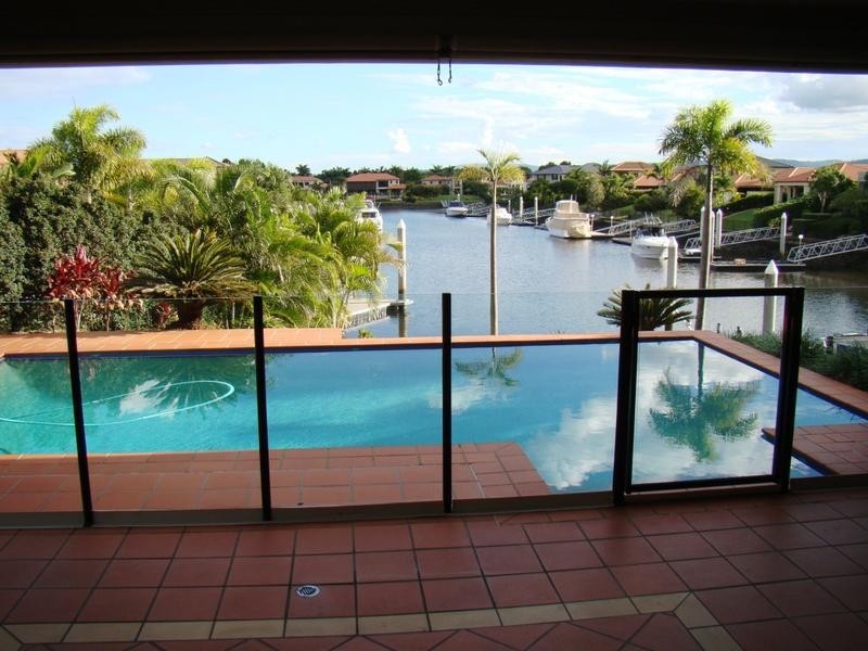 2133 Beaufort Way, Hope Island QLD 4212