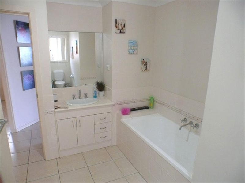 6 Moorhen Street, Coomera QLD 4209