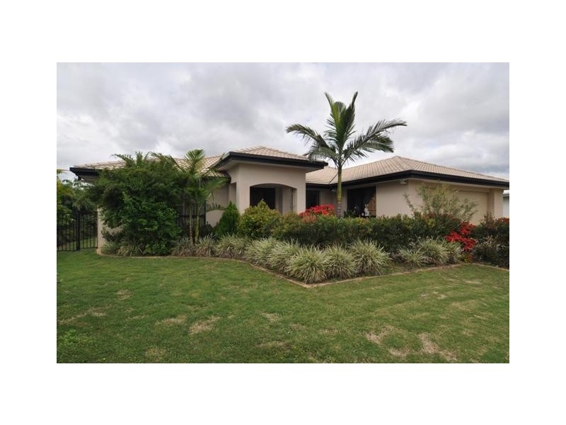 72 Regatta Avenue, Oxenford QLD 4210