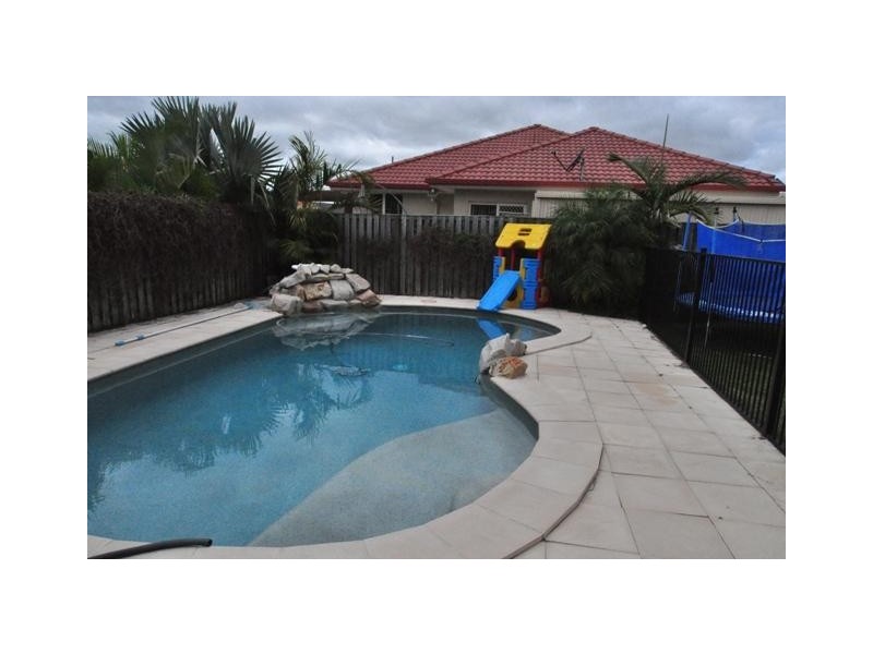 72 Regatta Avenue, Oxenford QLD 4210