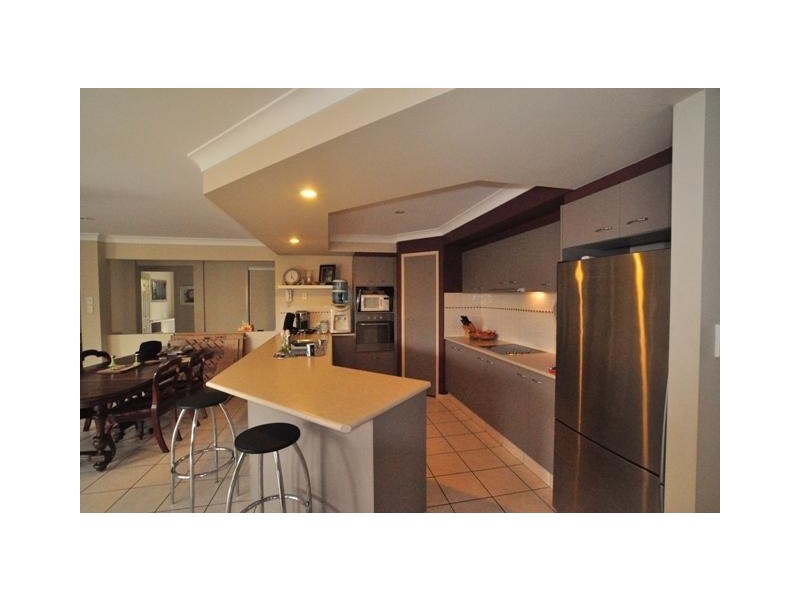 72 Regatta Avenue, Oxenford QLD 4210