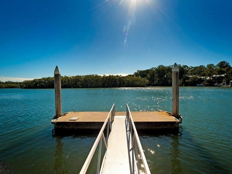 5312 Marine Drive North, Hope Island QLD 4212