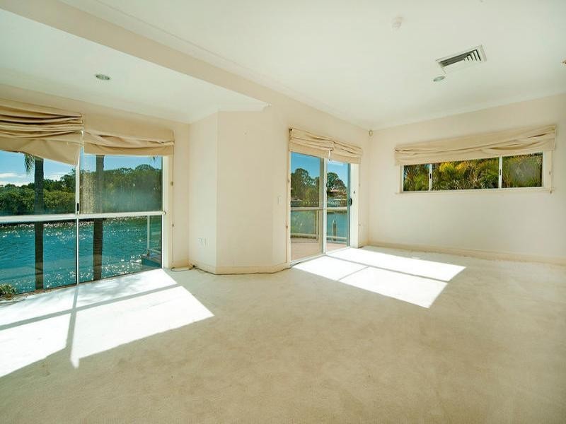 5312 Marine Drive North, Hope Island QLD 4212