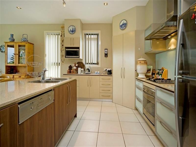 2815 Gracemere Circuit East, Hope Island QLD 4212