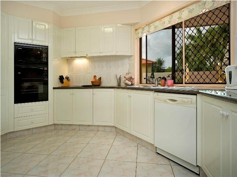 6 Parkwater Point, Helensvale QLD 4212
