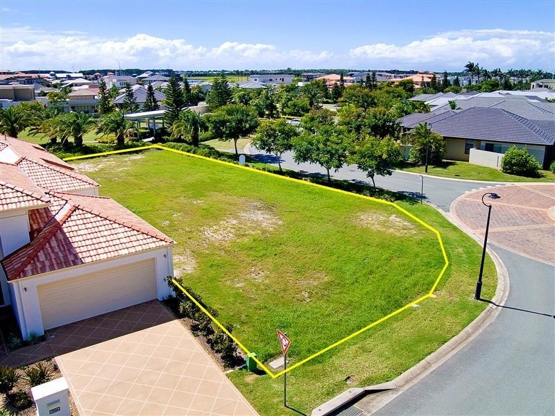 2537 Gracemere Circuit West, Hope Island QLD 4212