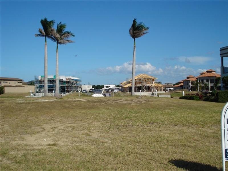 2634 Virginia Drive, Hope Island QLD 4212