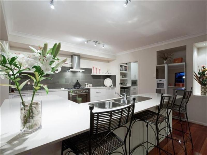 6201 Bolsena Circuit, Hope Island QLD 4212