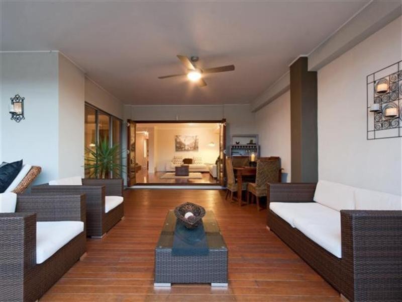 6201 Bolsena Circuit, Hope Island QLD 4212