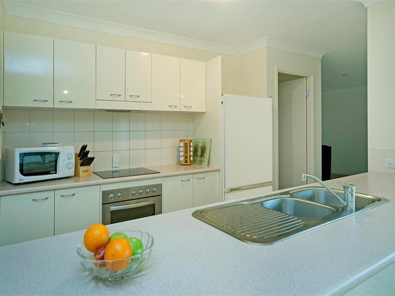 8 Fimbriata Court, Ormeau QLD 4208