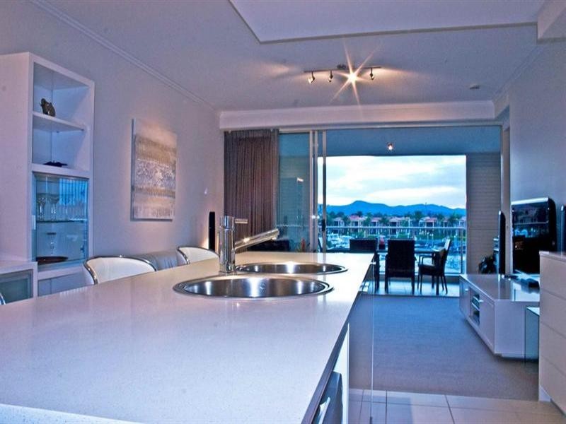 1762 Rialto Quay Drive, Hope Island QLD 4212