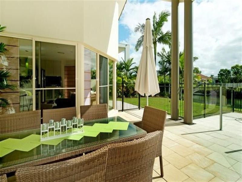 1084 Killymoon Drive, Hope Island QLD 4212