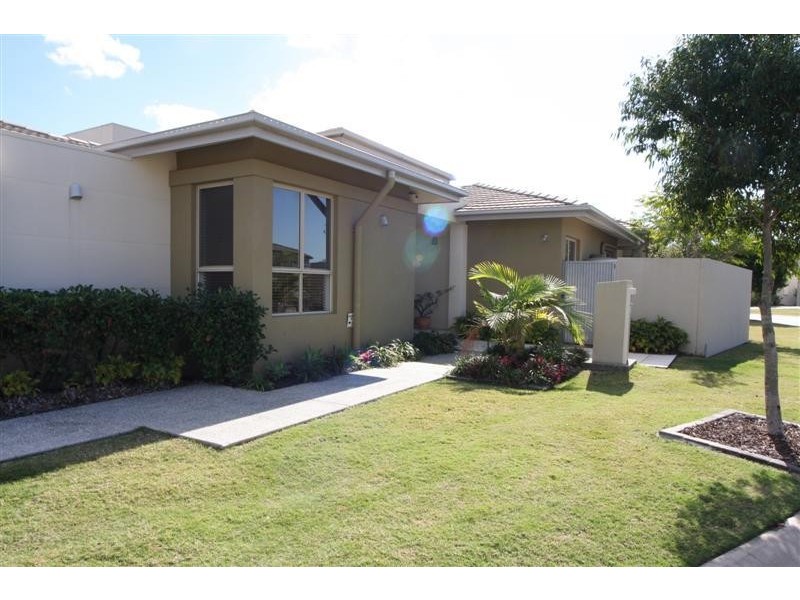 6112 Bolsena Circuit, Hope Island QLD 4212