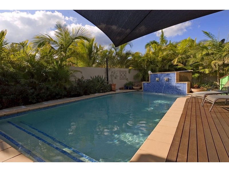 4 Eastside Esplanade, Helensvale QLD 4212