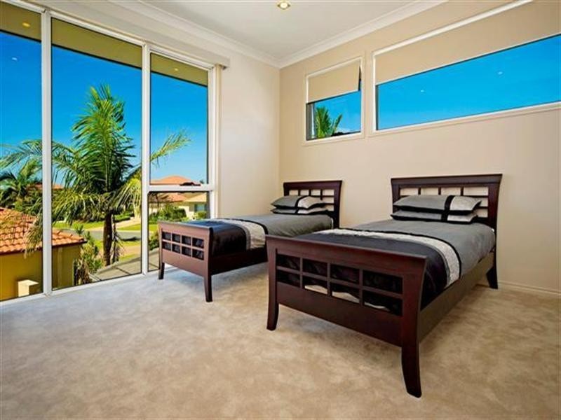 2130 Carlton Drive, Hope Island QLD 4212