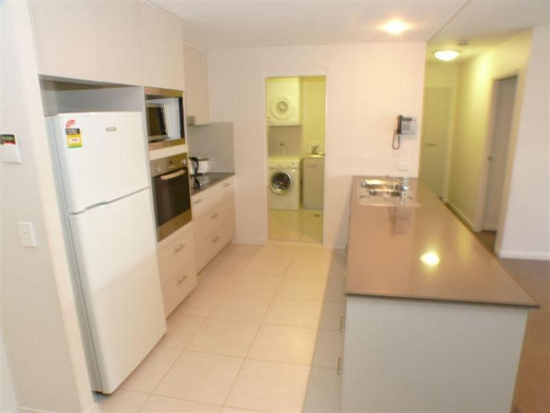 1102 2 Activa Drive, Hope Island QLD 4212