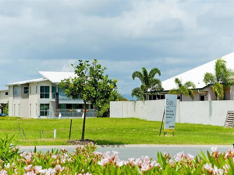 17 Marina Parade, Jacobs Well QLD 4208