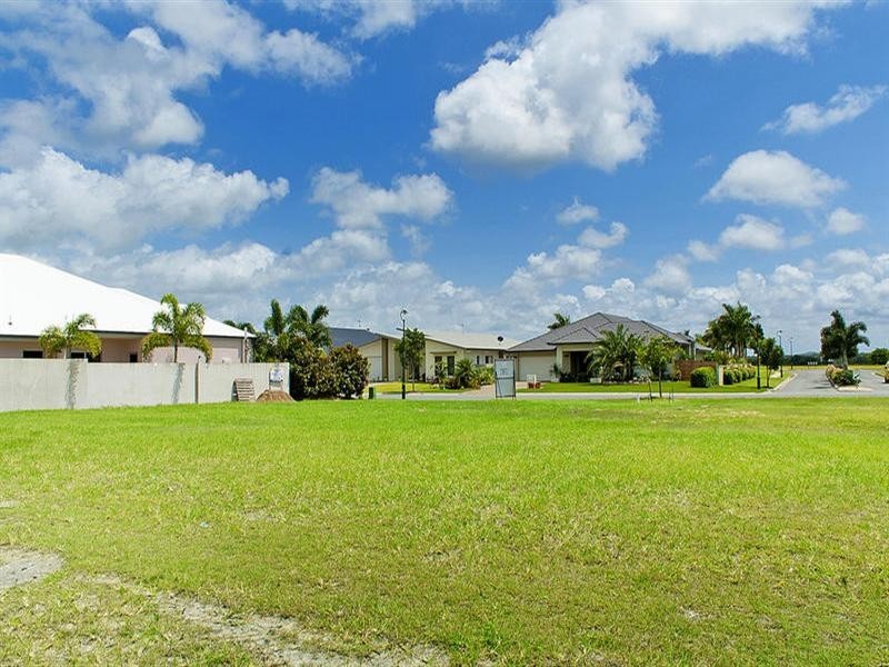 17 Marina Parade, Jacobs Well QLD 4208