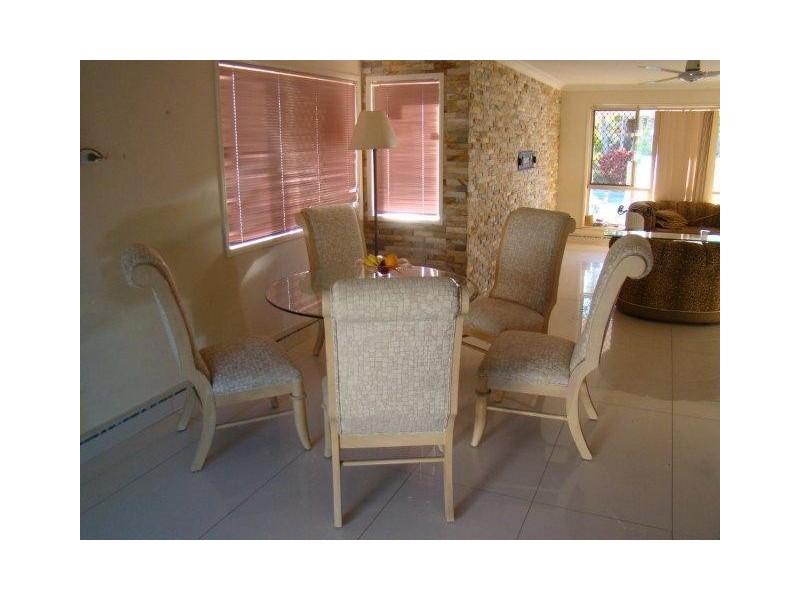 18/1 Doyalson Place, Helensvale QLD 4212