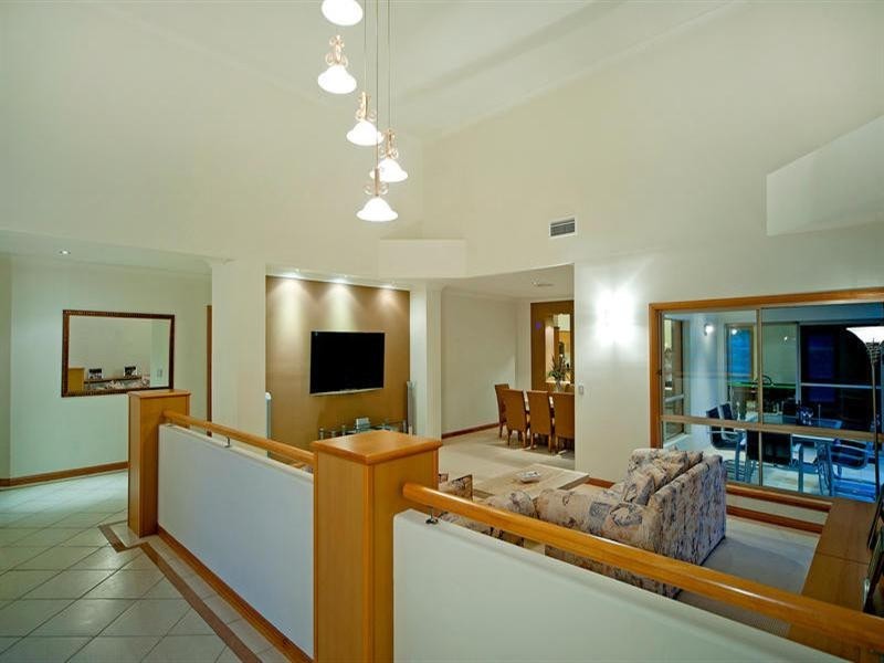 1633 Argyle Court, Hope Island QLD 4212