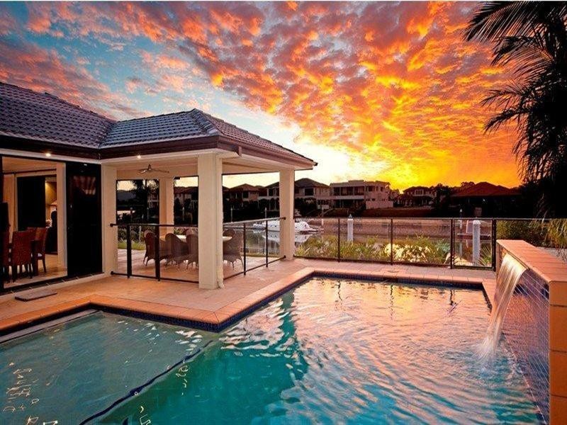 2152 Beaufort Way, Hope Island QLD 4212