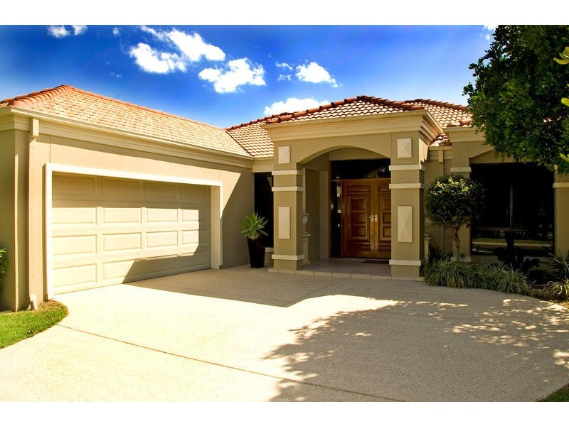 3155 Riverleigh Drive, Hope Island QLD 4212