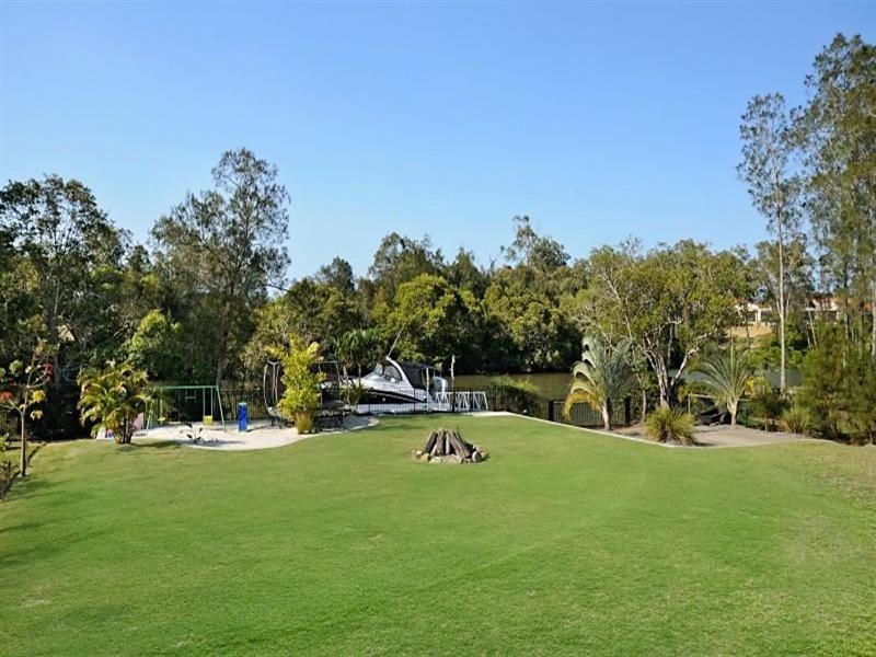 17 Gwydir Court, Helensvale QLD 4212