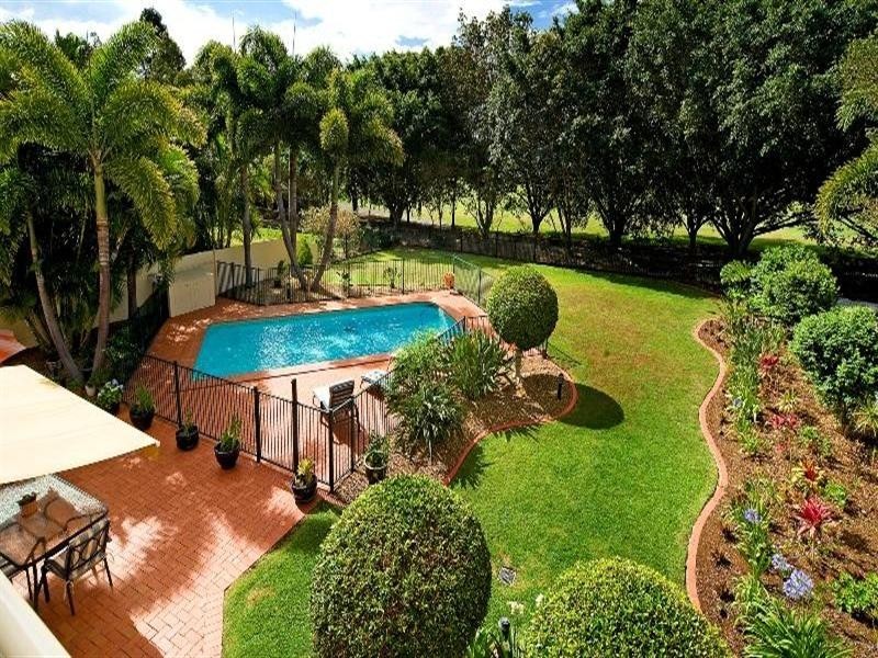 8220 Magnolia Drive West, Hope Island QLD 4212