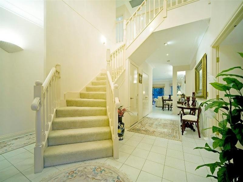 8220 Magnolia Drive West, Hope Island QLD 4212