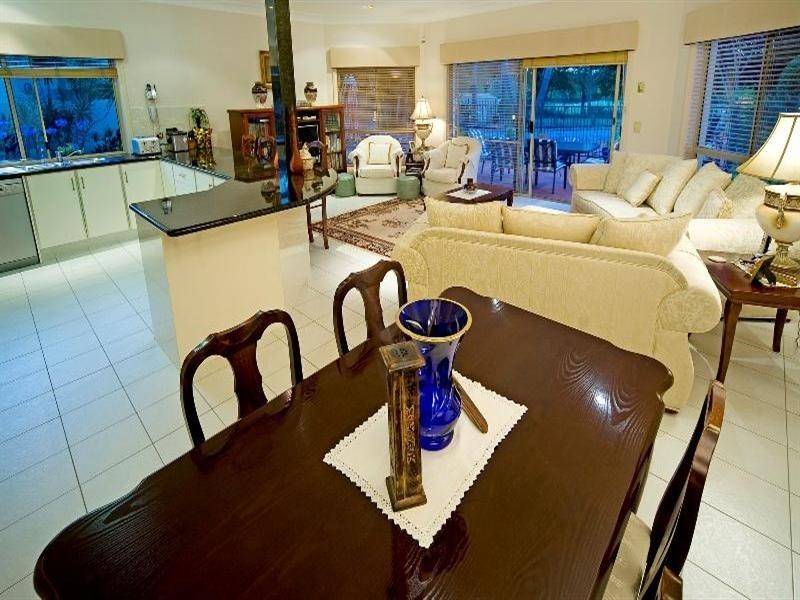 8220 Magnolia Drive West, Hope Island QLD 4212