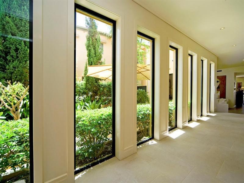 1518 Riverdale Drive, Hope Island QLD 4212