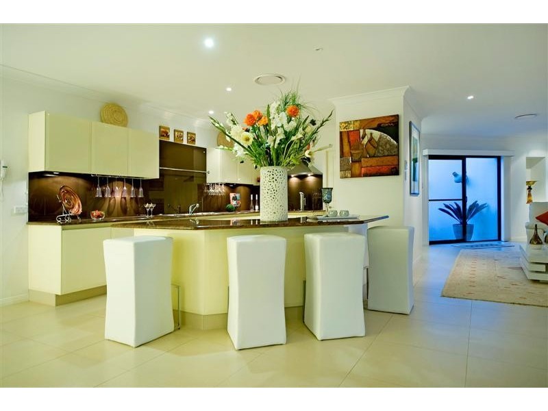 2005 Gracemere Drive, Hope Island QLD 4212